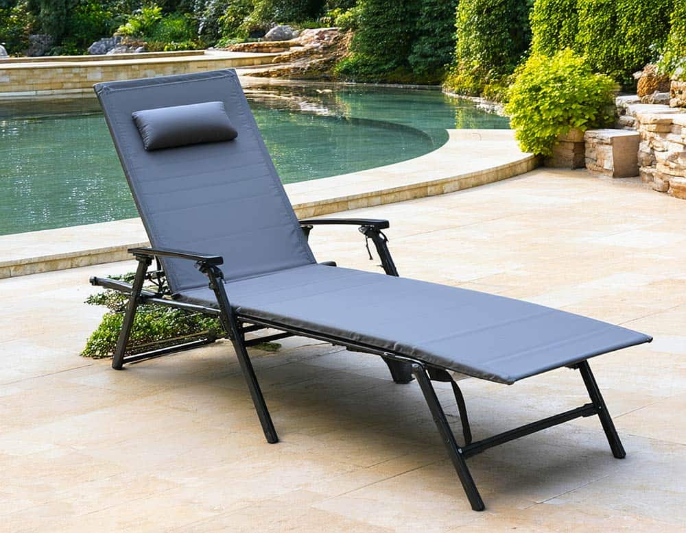 Gartenliege mit verstellbarem Rückenlehne- und Fußteil